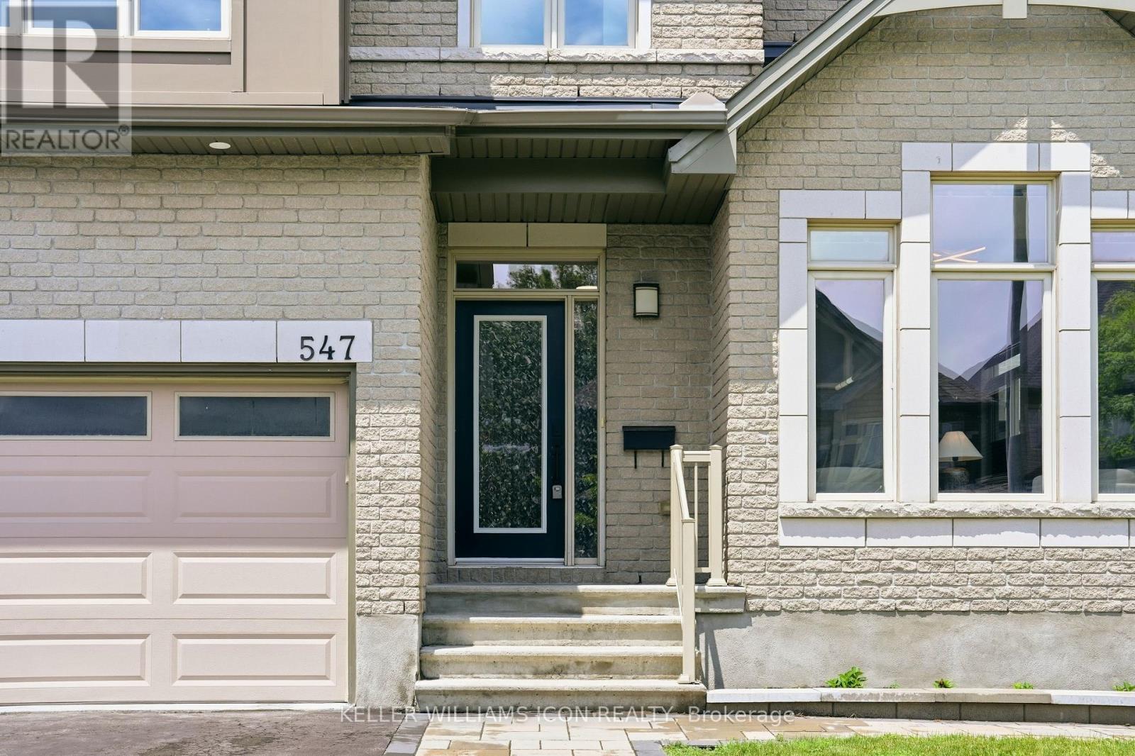 547 Peerless Street, Ottawa, Ontario  K2J 6A7 - Photo 2 - X13465538