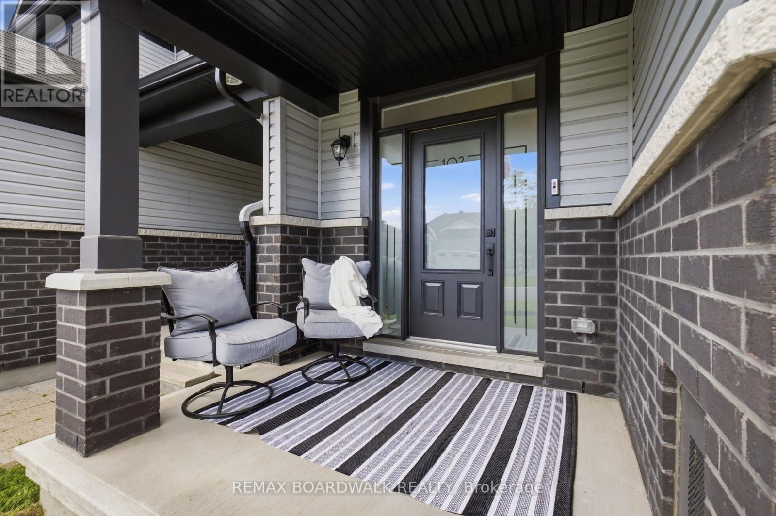 102 Patchell Place, North Grenville, Ontario  K0G 1J0 - Photo 2 - X13465642