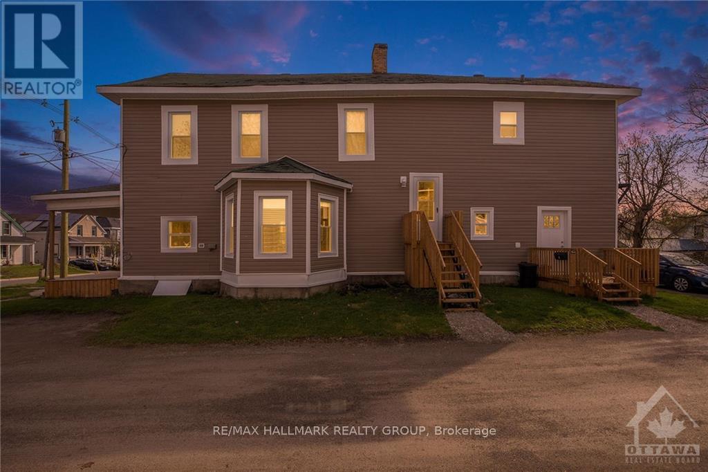 58 Harvey Street, Perth, Ontario  K7H 1W9 - Photo 4 - X13465648