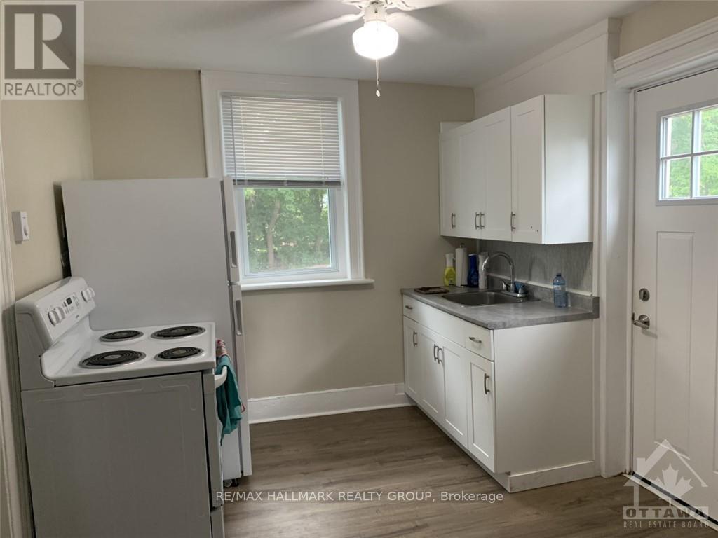 58 Harvey Street, Perth, Ontario  K7H 1W9 - Photo 7 - X13465648