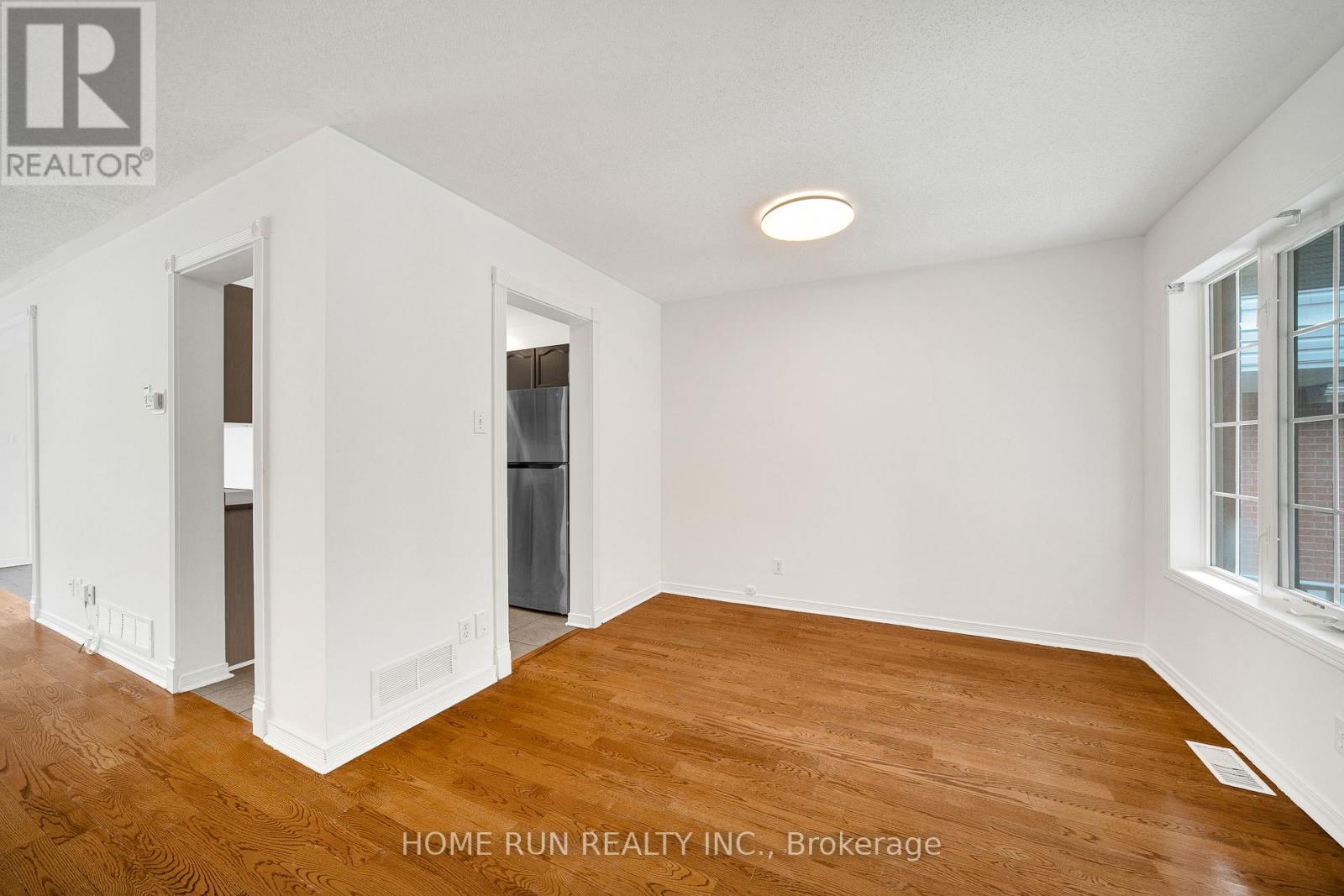 14 Cohen Avenue, Ottawa, Ontario  K2L 4E9 - Photo 4 - X13465700