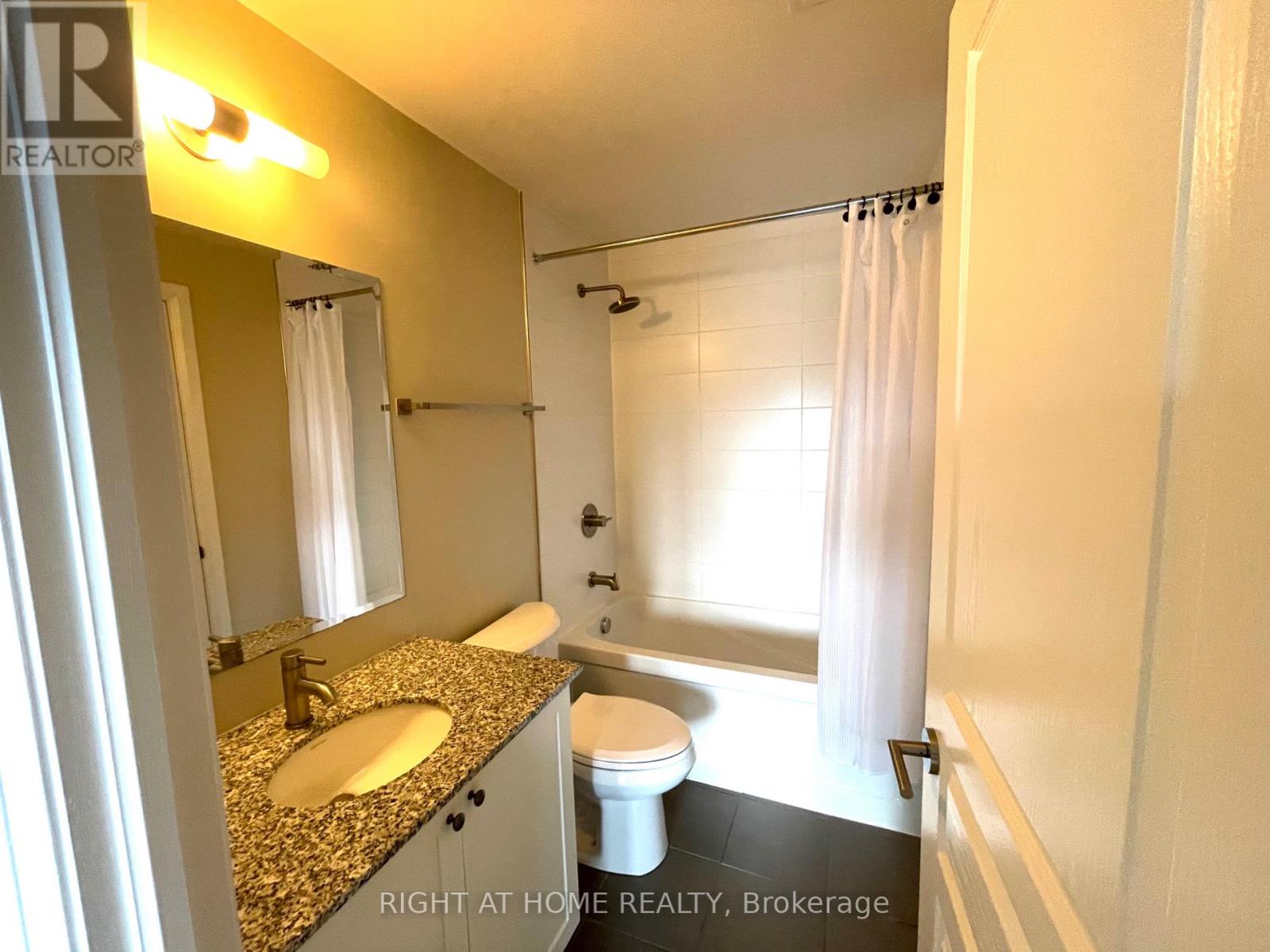 708 - 118 Holmwood Avenue, Ottawa, Ontario  K1S 5J5 - Photo 11 - X13465728