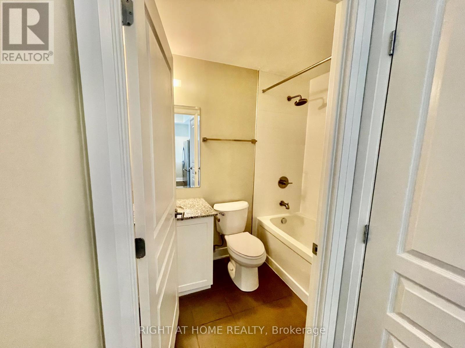 708 - 118 Holmwood Avenue, Ottawa, Ontario  K1S 5J5 - Photo 12 - X13465728