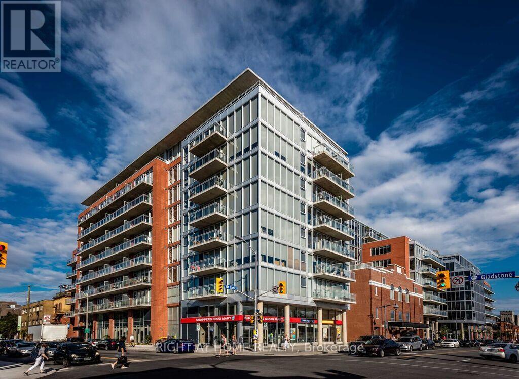 723 - 349 Mcleod Street, Ottawa, Ontario  K2P 0S1 - Photo 2 - X13465774