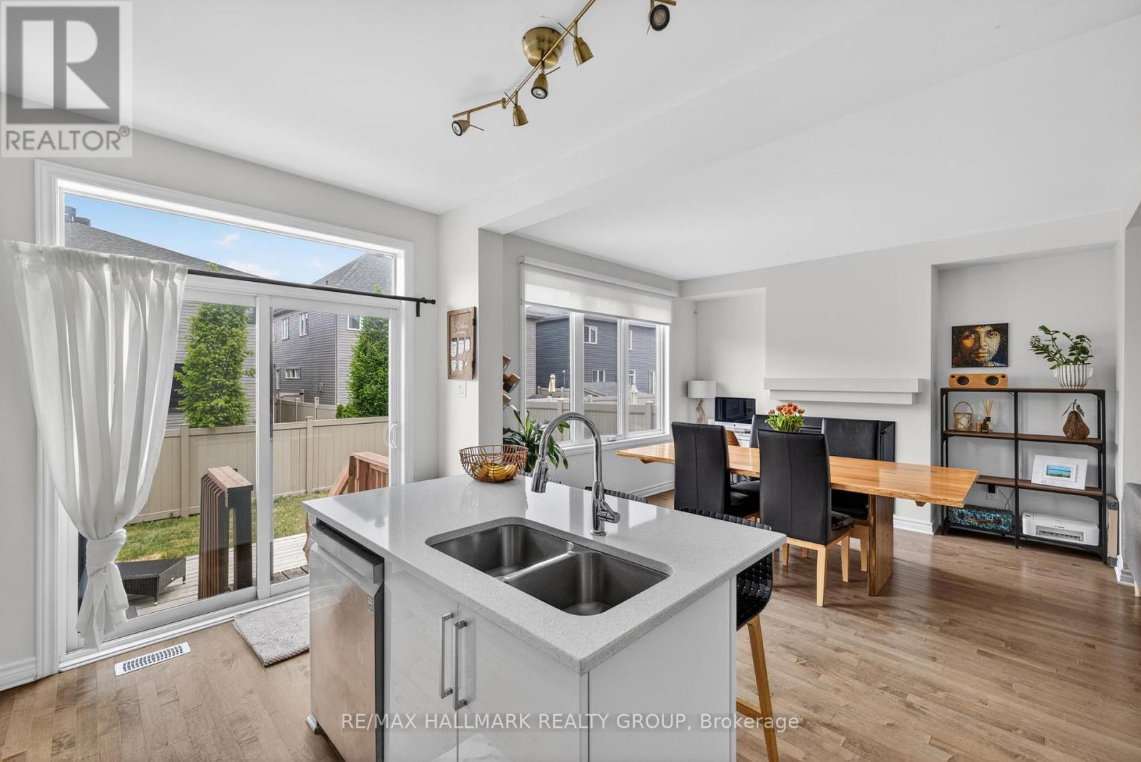 709 Samantha Eastop Avenue, Ottawa, Ontario  K2S 2A9 - Photo 12 - X13466000