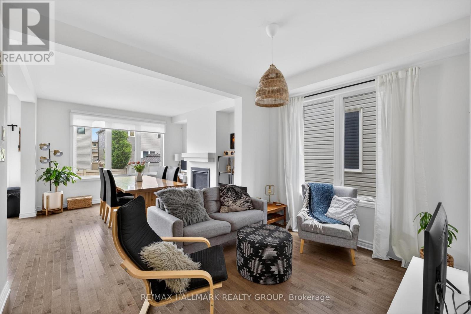 709 Samantha Eastop Avenue, Ottawa, Ontario  K2S 2A9 - Photo 4 - X13466000