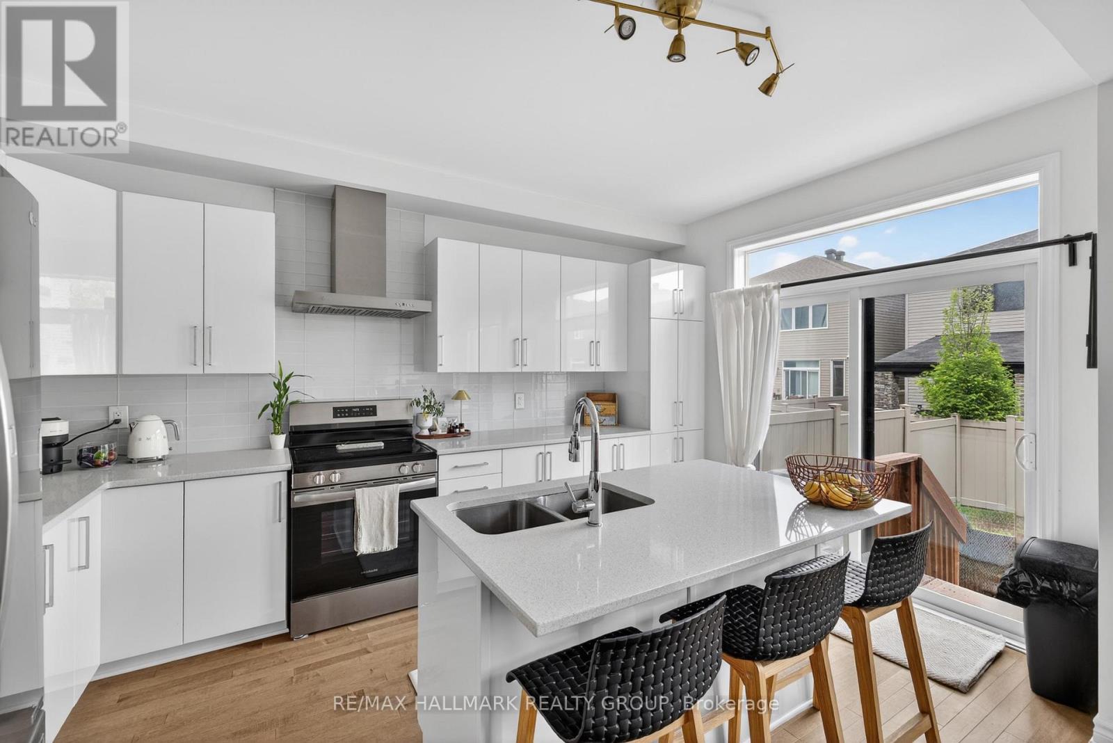 709 Samantha Eastop Avenue, Ottawa, Ontario  K2S 2A9 - Photo 9 - X13466000