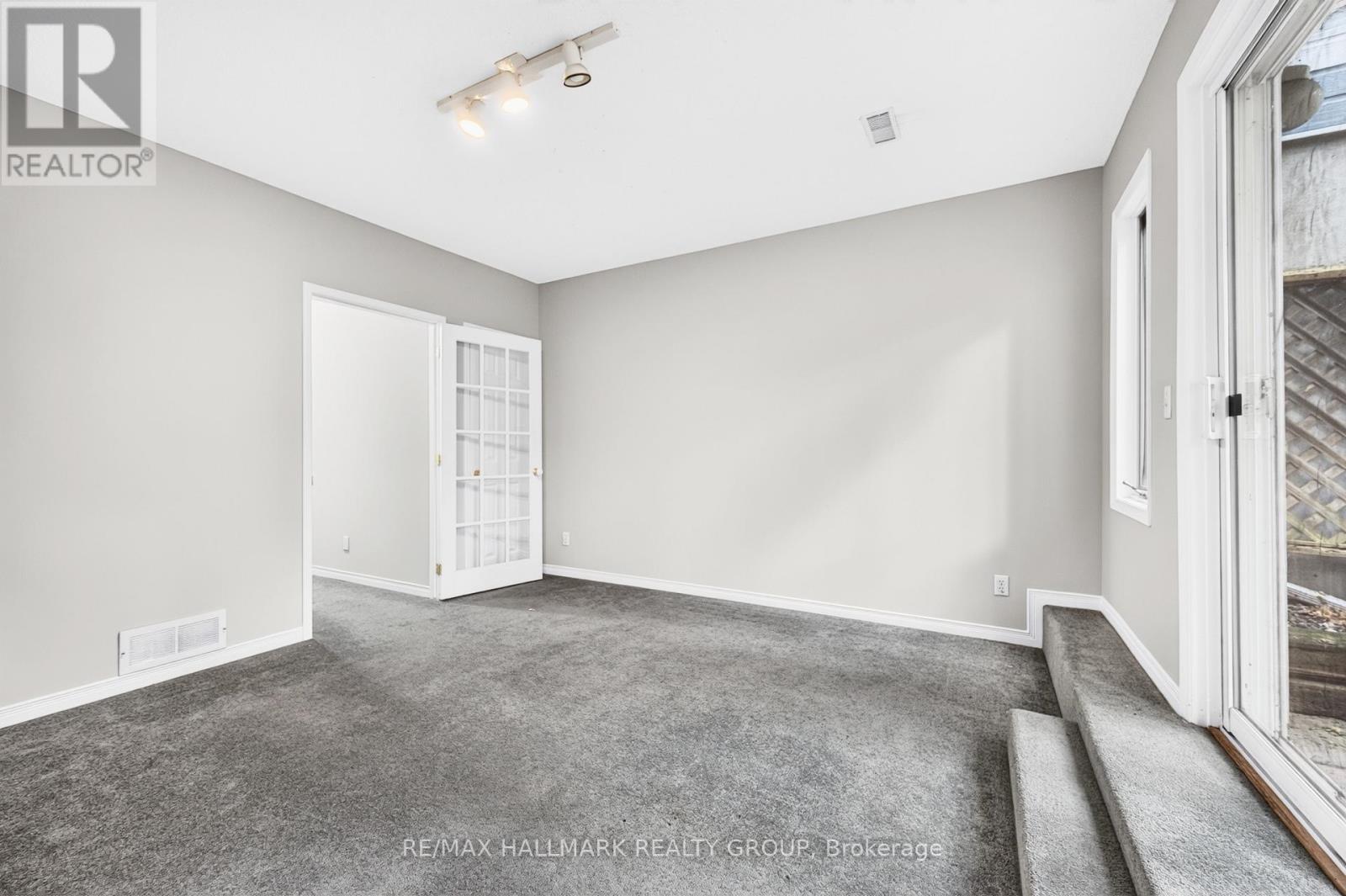 2 - 2949 Richmond Road, Ottawa, Ontario  K2B 6S6 - Photo 40 - X13466092