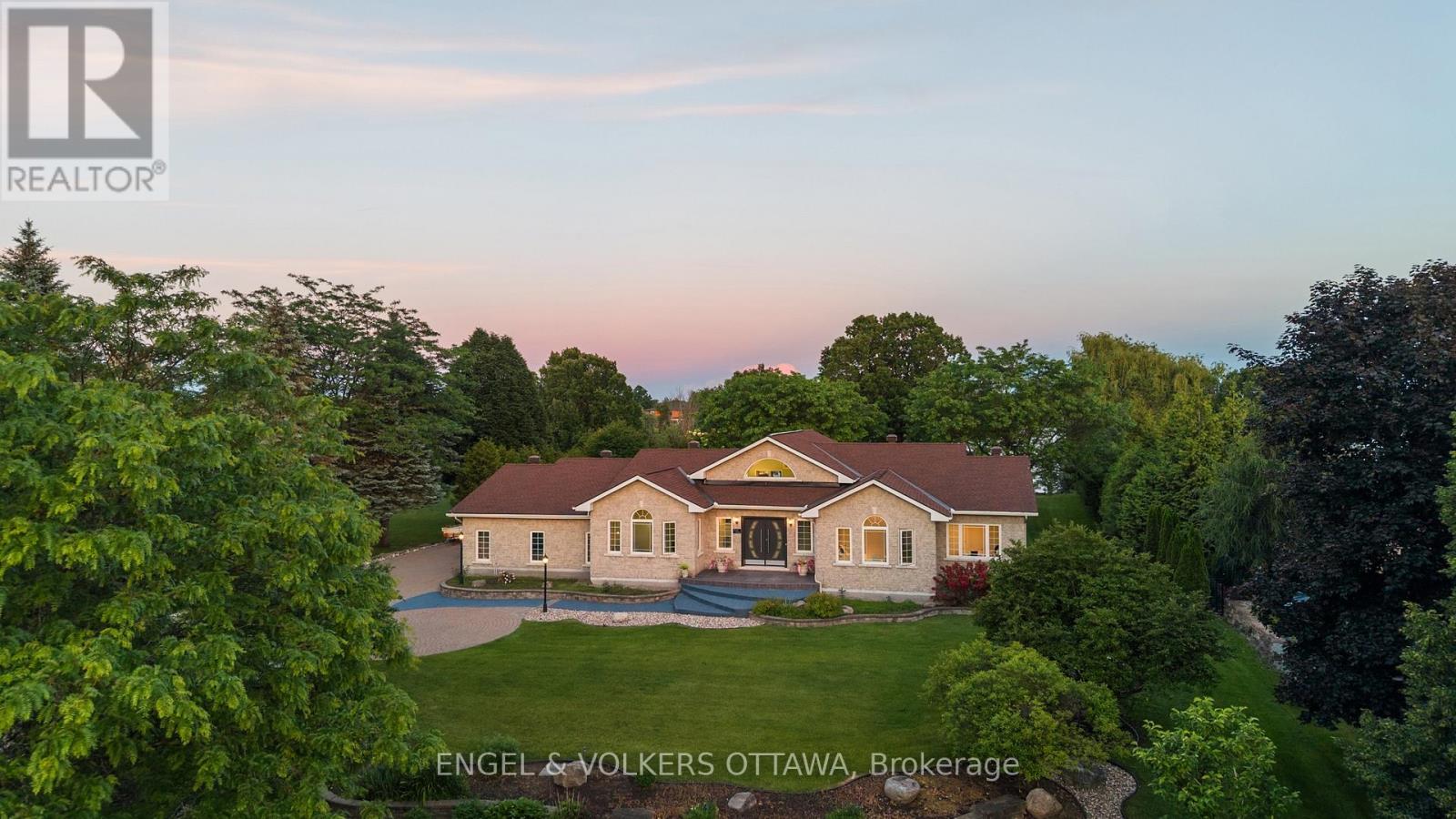 1562 Lakeshore Drive, Ottawa, Ontario  K4P 1G9 - Photo 2 - X13466112