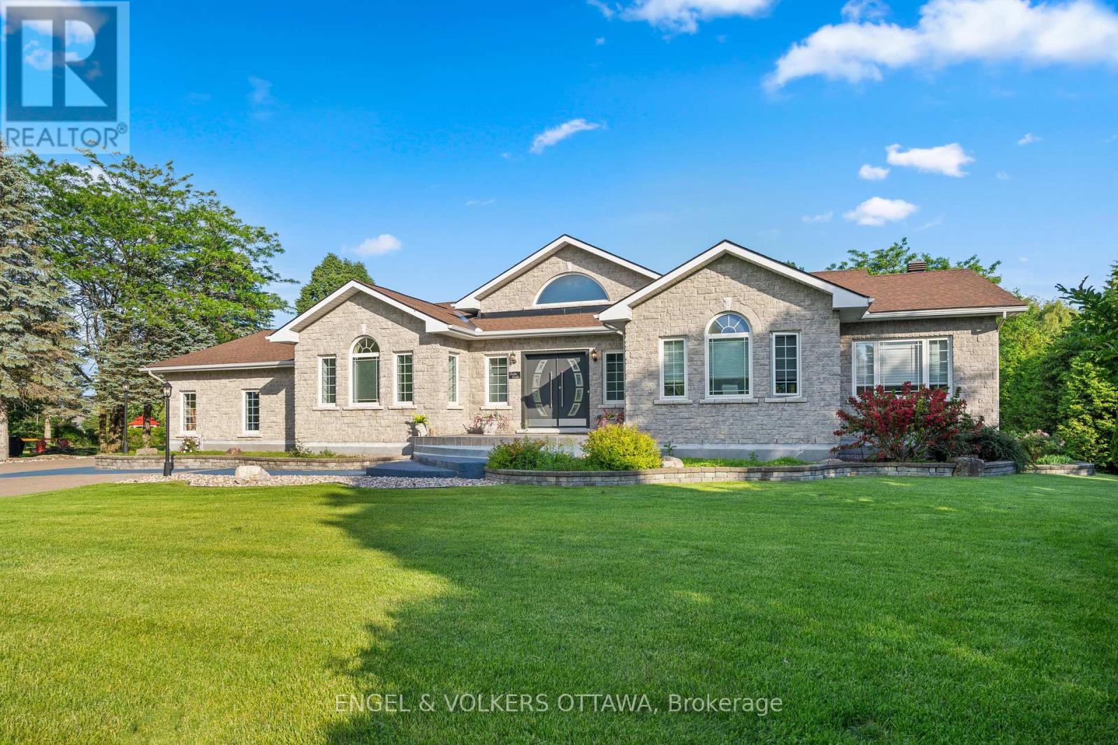 1562 Lakeshore Drive, Ottawa, Ontario  K4P 1G9 - Photo 5 - X13466112