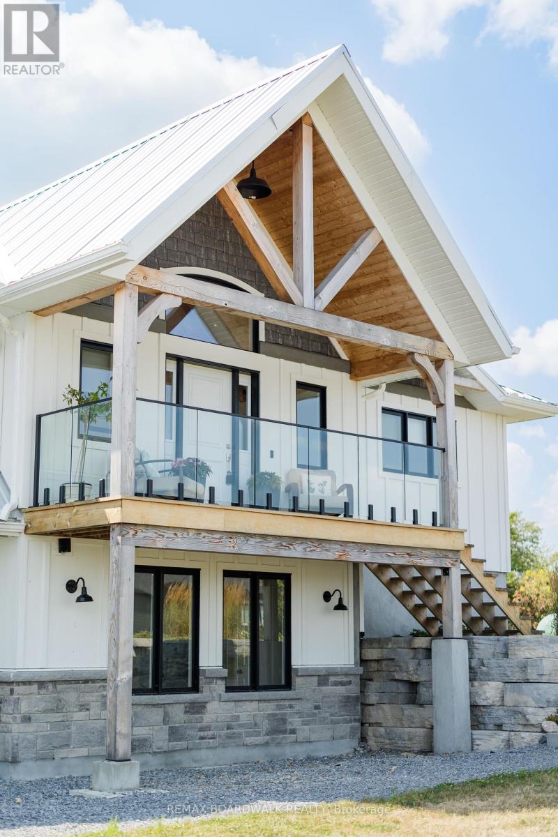 205 Westar Farm Way, Ottawa, Ontario  K0A 1B0 - Photo 2 - X13466232