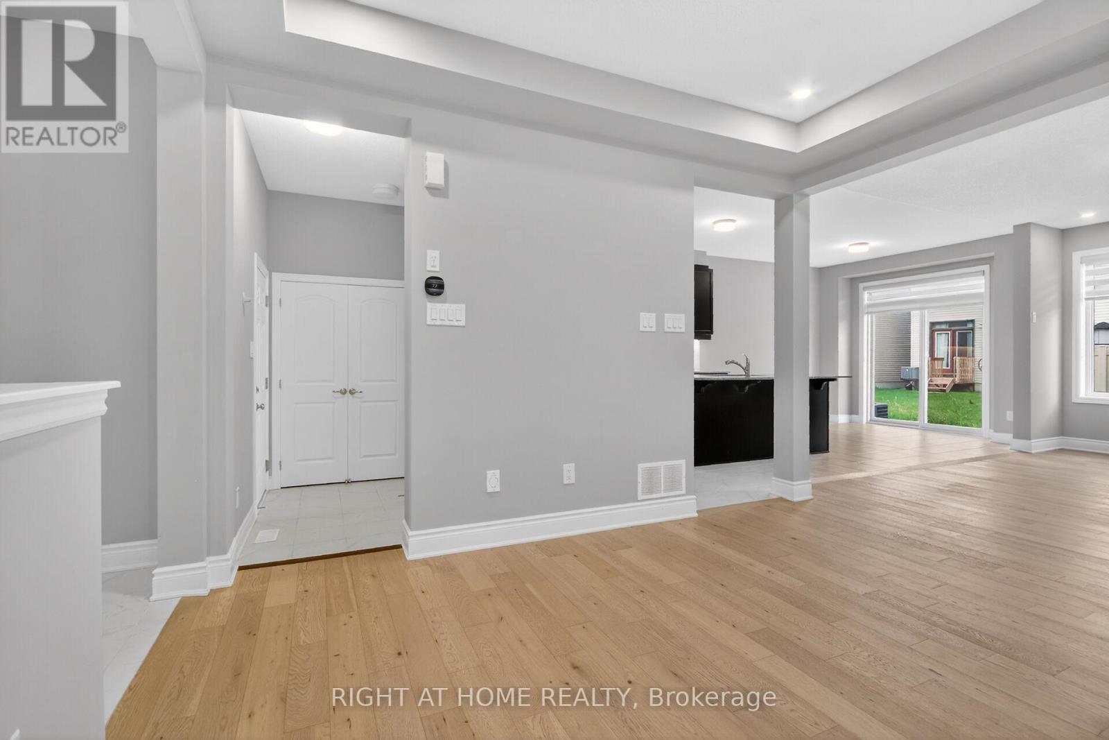 316 Crossway Terrace, Ottawa, Ontario  K2S 3A8 - Photo 12 - X13466234