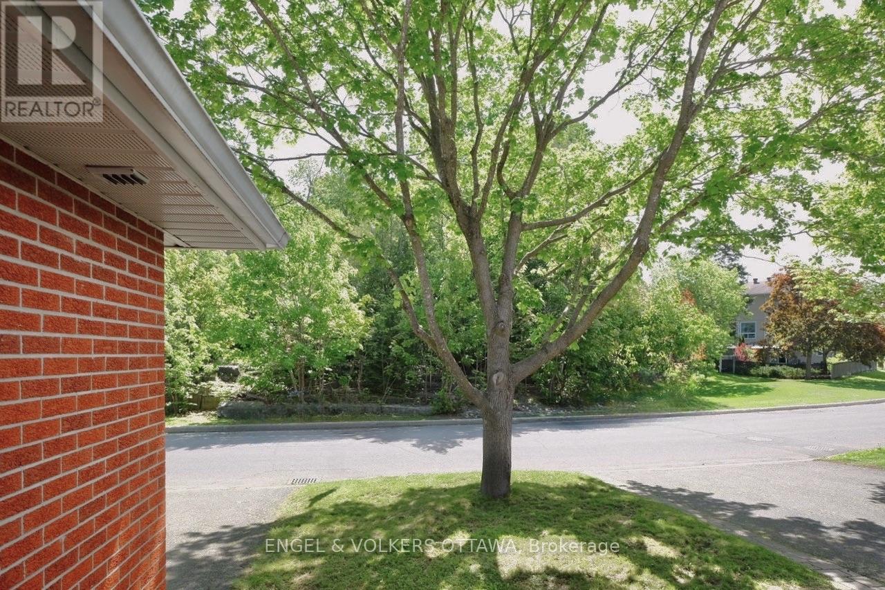 1152 Des Forets Avenue, Ottawa, Ontario  K1C 5K6 - Photo 31 - X13466420