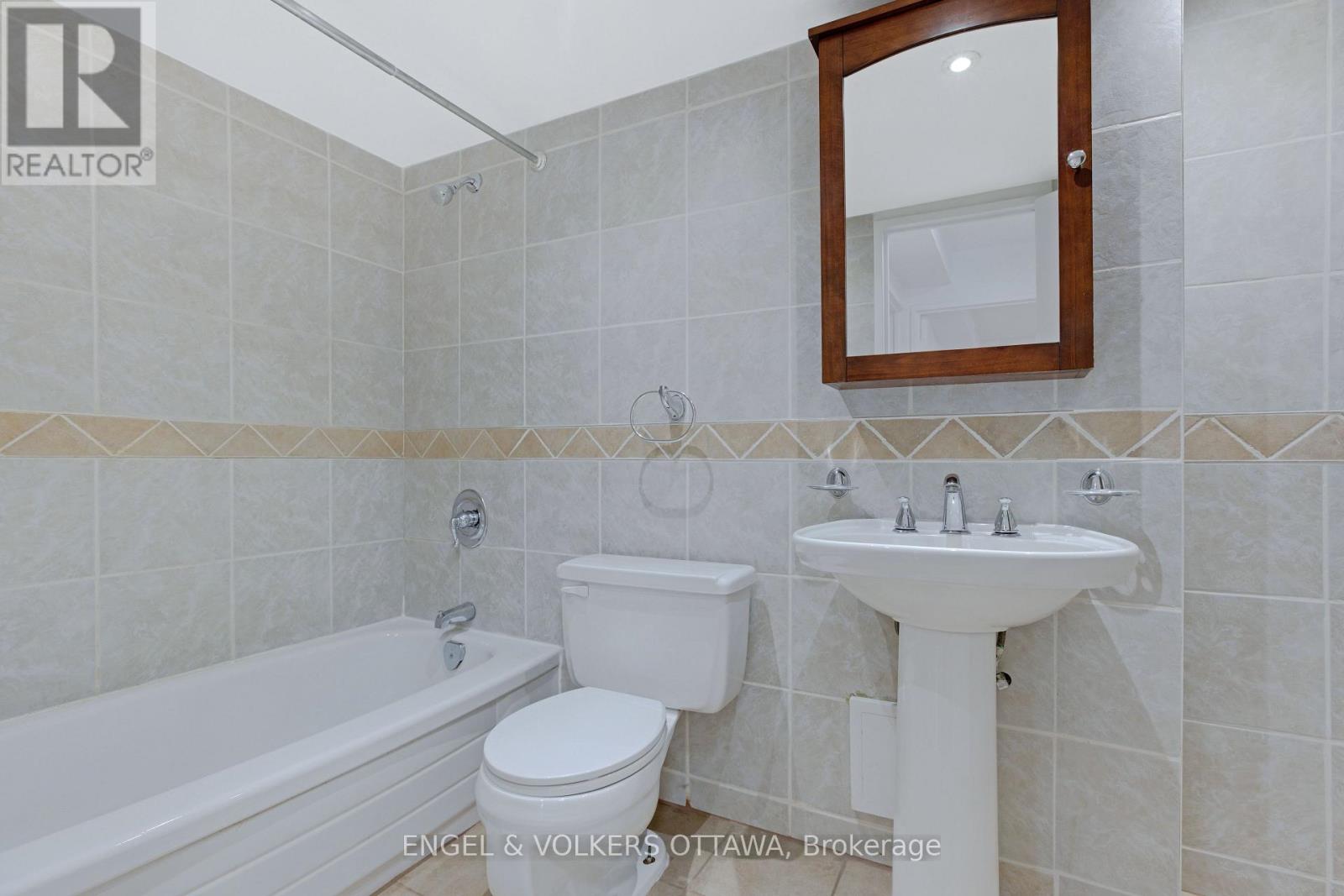 301 - 665 Bathgate Drive, Ottawa, Ontario  K1K 3Y4 - Photo 19 - X13466512