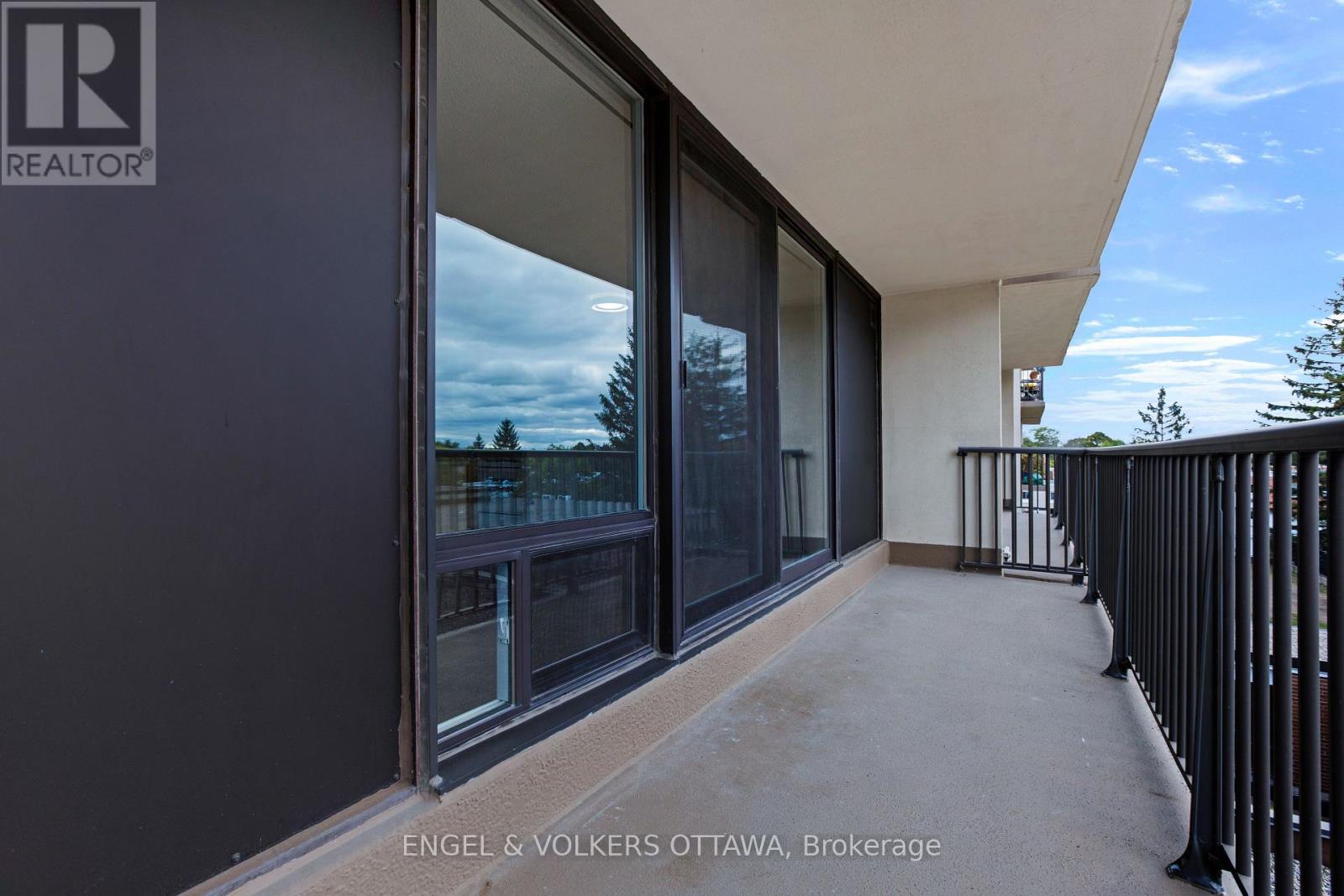 301 - 665 Bathgate Drive, Ottawa, Ontario  K1K 3Y4 - Photo 21 - X13466512