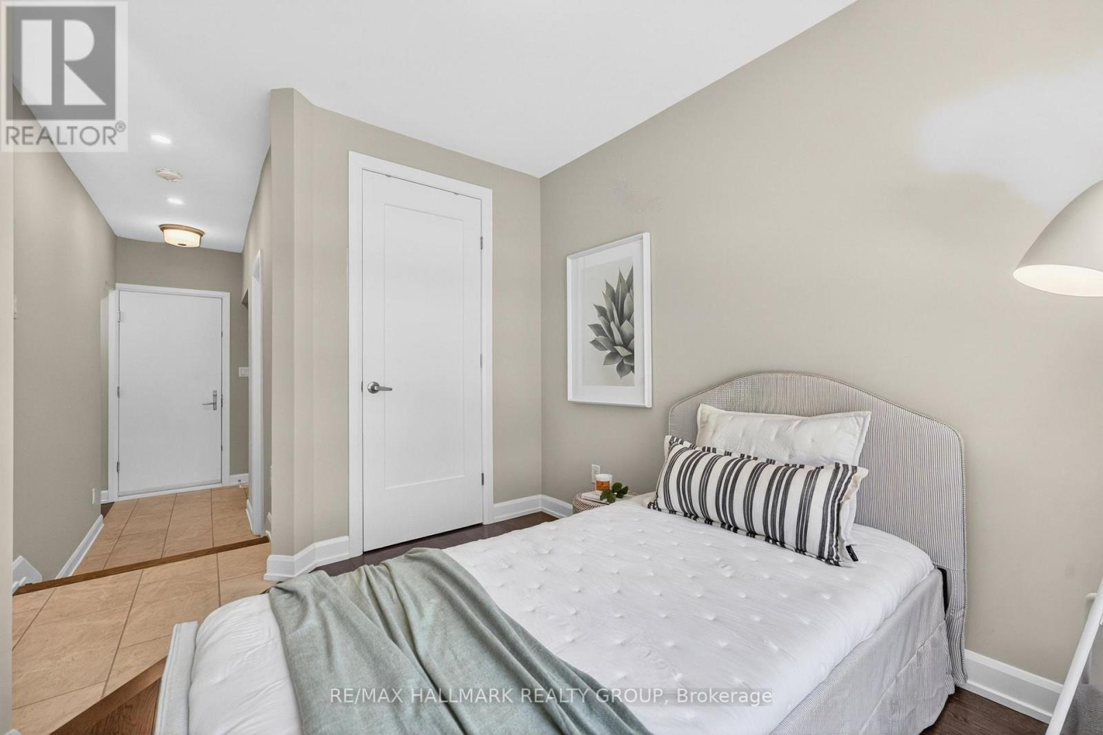 95 Oblats Avenue, Ottawa, Ontario  K1S 5W1 - Photo 7 - X13466518