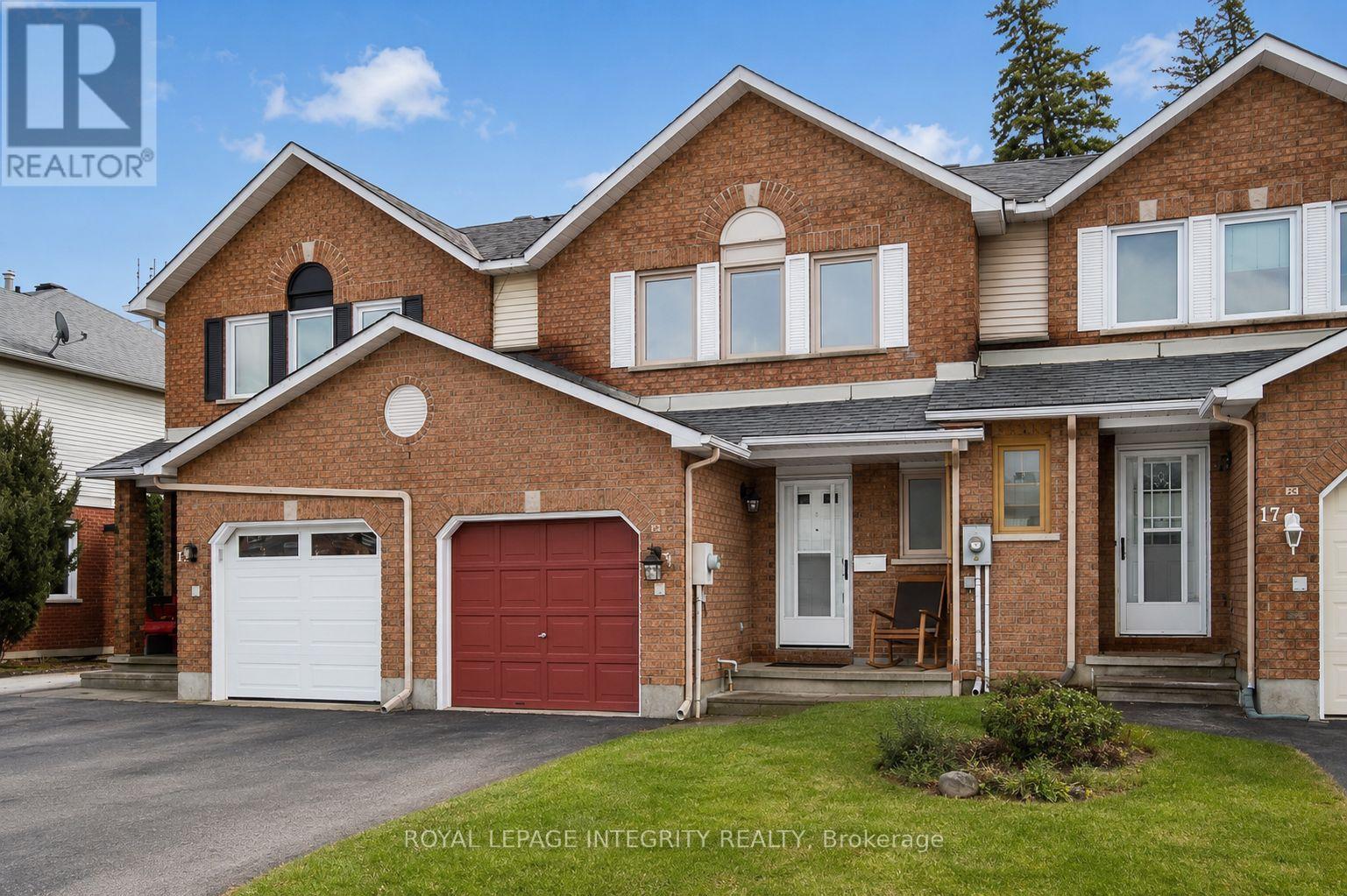 15 PETERSON PLACE, Ottawa, Ontario