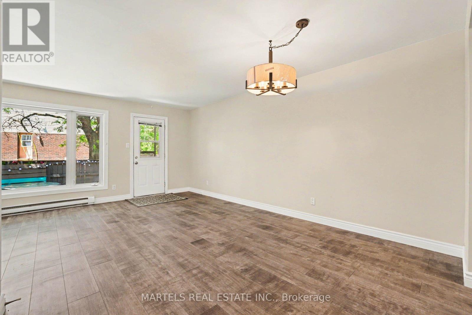 1374 Cedarcroft Crescent, Ottawa, Ontario  K1B 5C9 - Photo 10 - X13466756