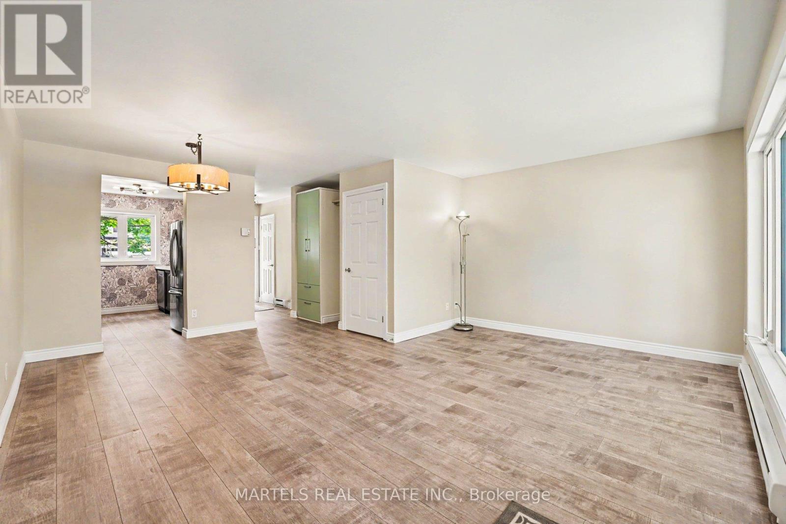 1374 Cedarcroft Crescent, Ottawa, Ontario  K1B 5C9 - Photo 11 - X13466756