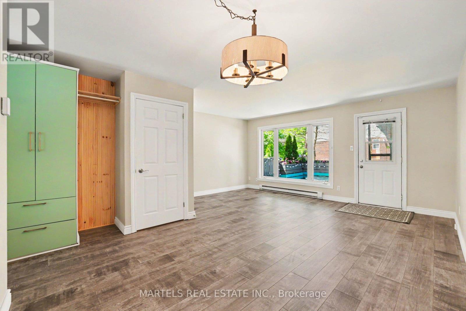 1374 Cedarcroft Crescent, Ottawa, Ontario  K1B 5C9 - Photo 9 - X13466756