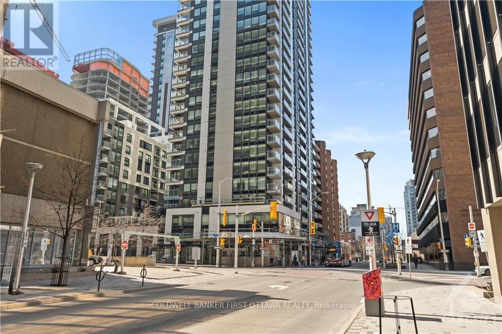 1407 - 340 Queen Street, Ottawa, Ontario  K1R 0G1 - Photo 1 - X13467116