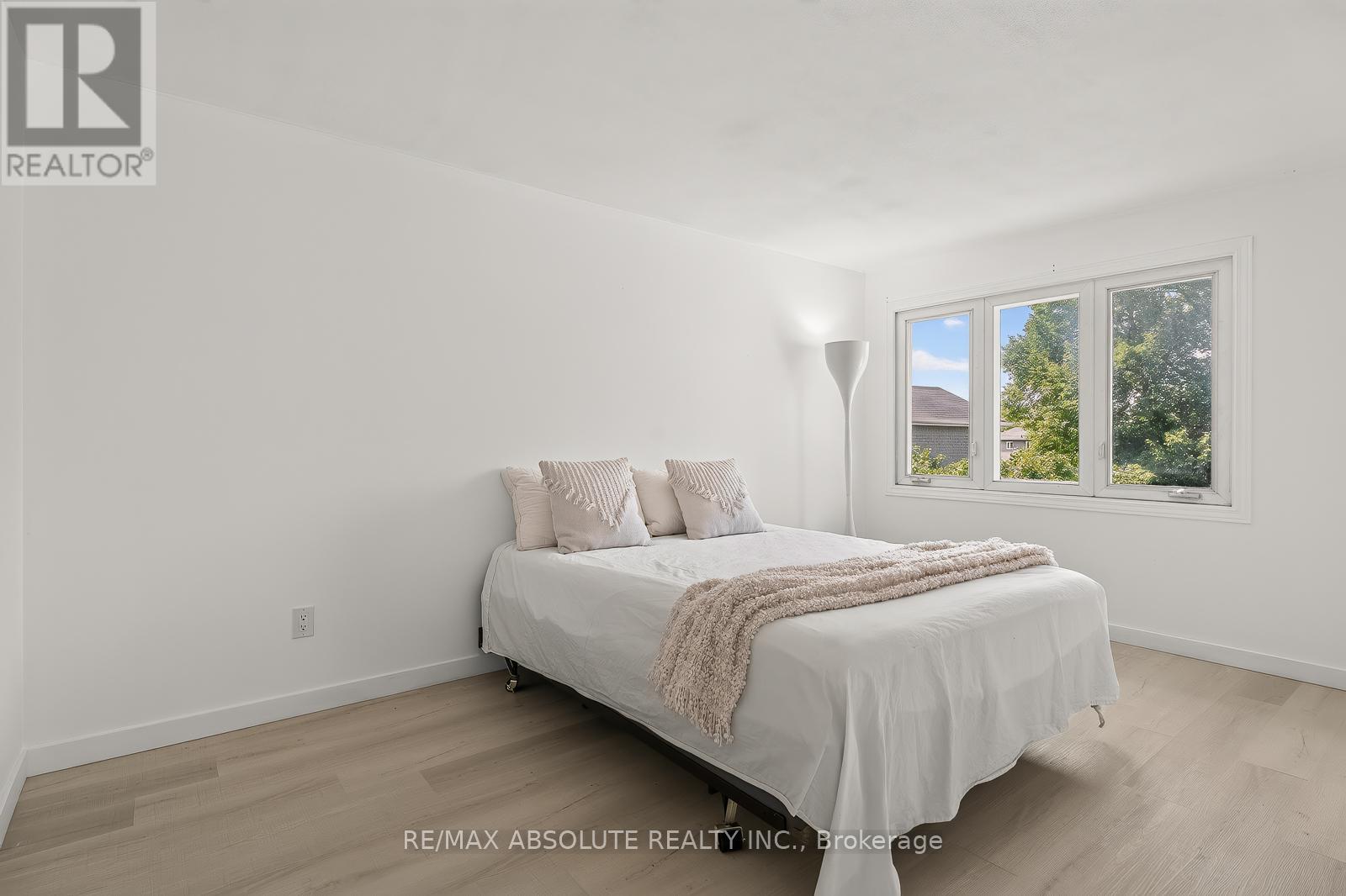 1444 Normandy Crescent, Ottawa, Ontario  K2C 0N6 - Photo 36 - X13467132