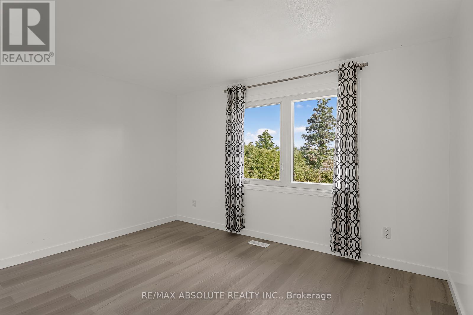 1444 Normandy Crescent, Ottawa, Ontario  K2C 0N6 - Photo 37 - X13467132