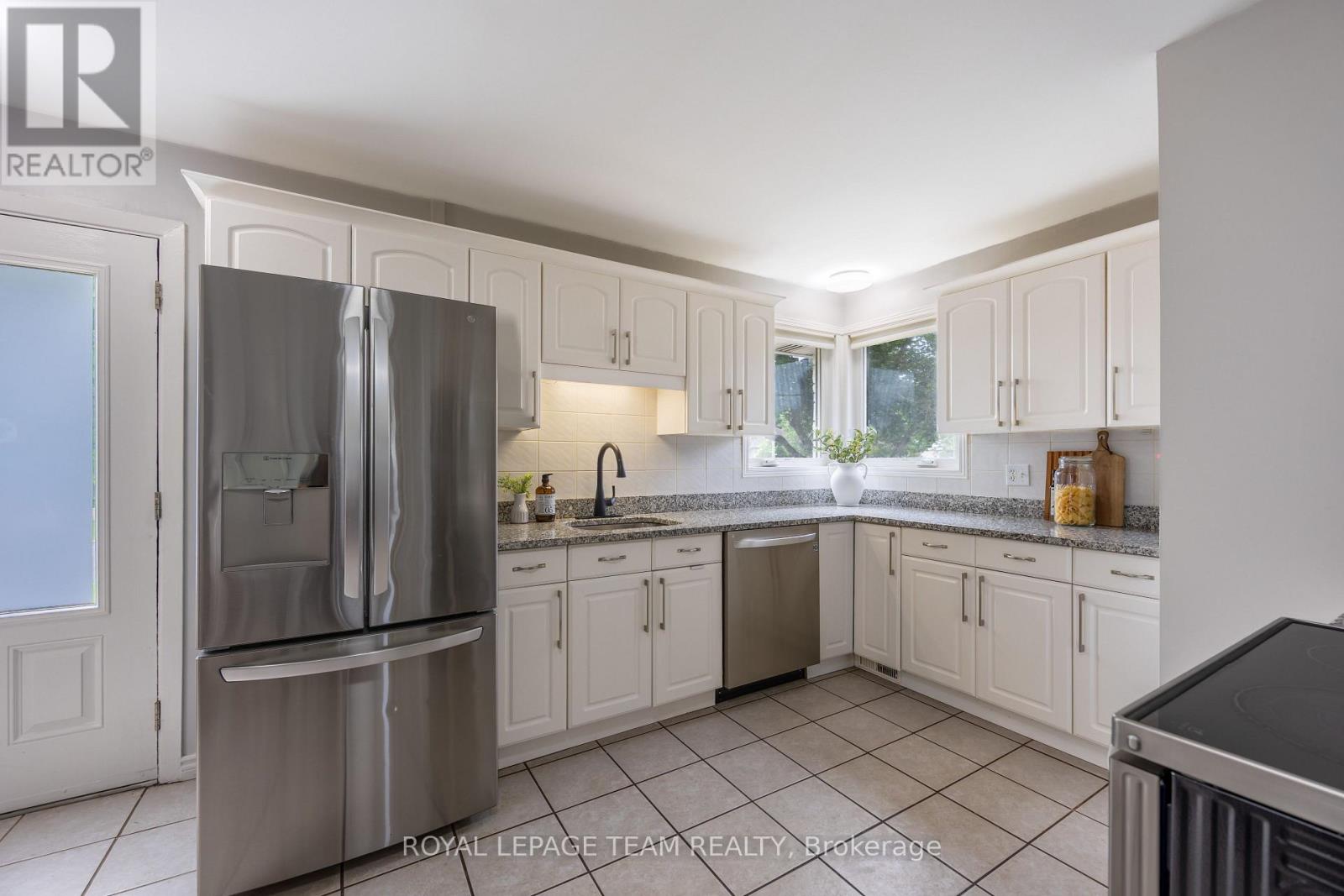 1293 Woodside Drive, Ottawa, Ontario  K2C 2H1 - Photo 13 - X13467200