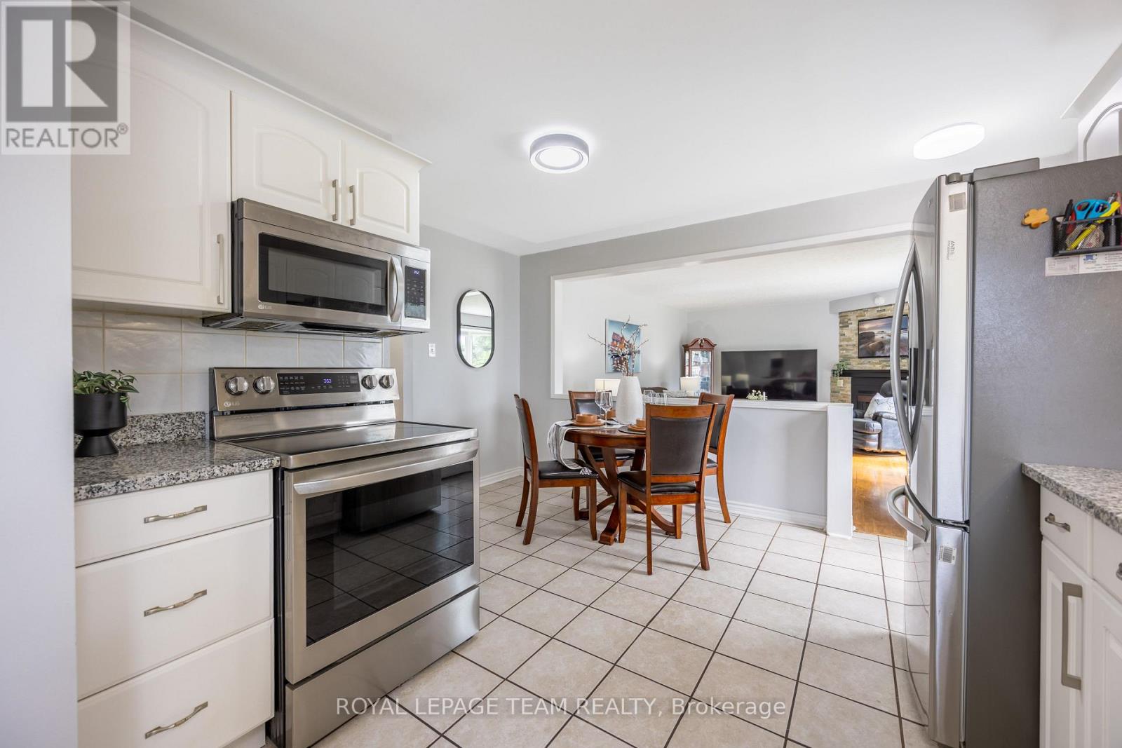 1293 Woodside Drive, Ottawa, Ontario  K2C 2H1 - Photo 16 - X13467200