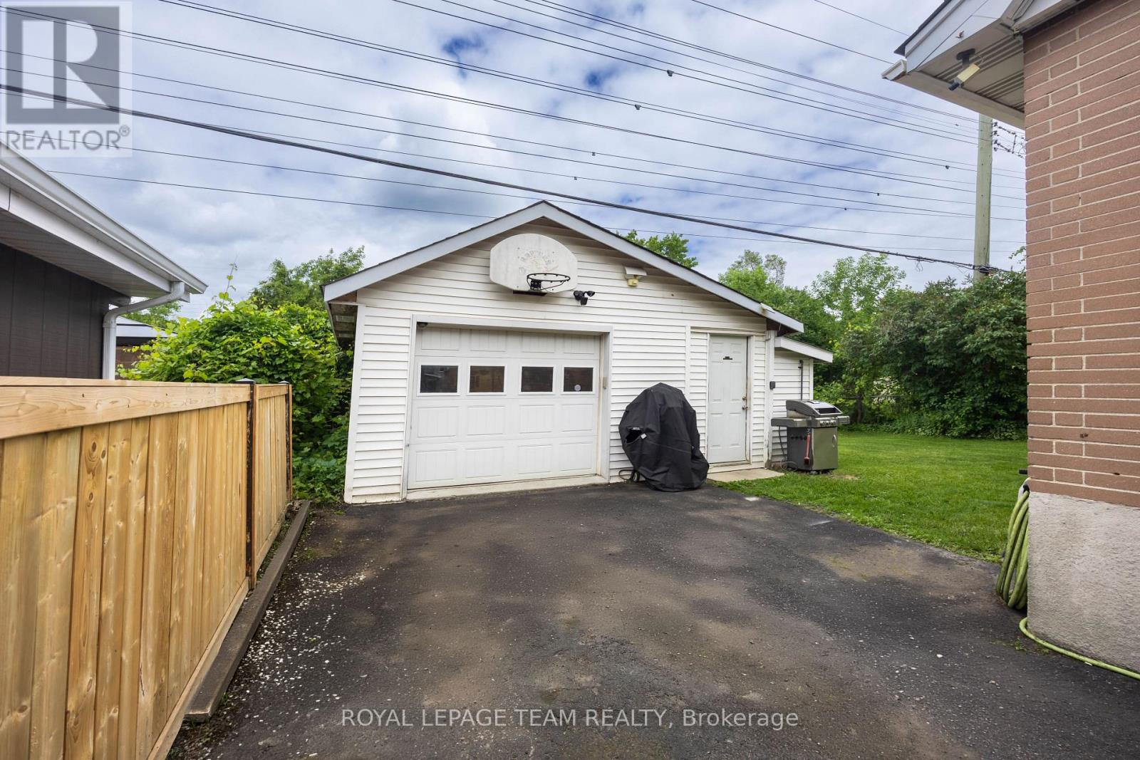 1293 Woodside Drive, Ottawa, Ontario  K2C 2H1 - Photo 4 - X13467200