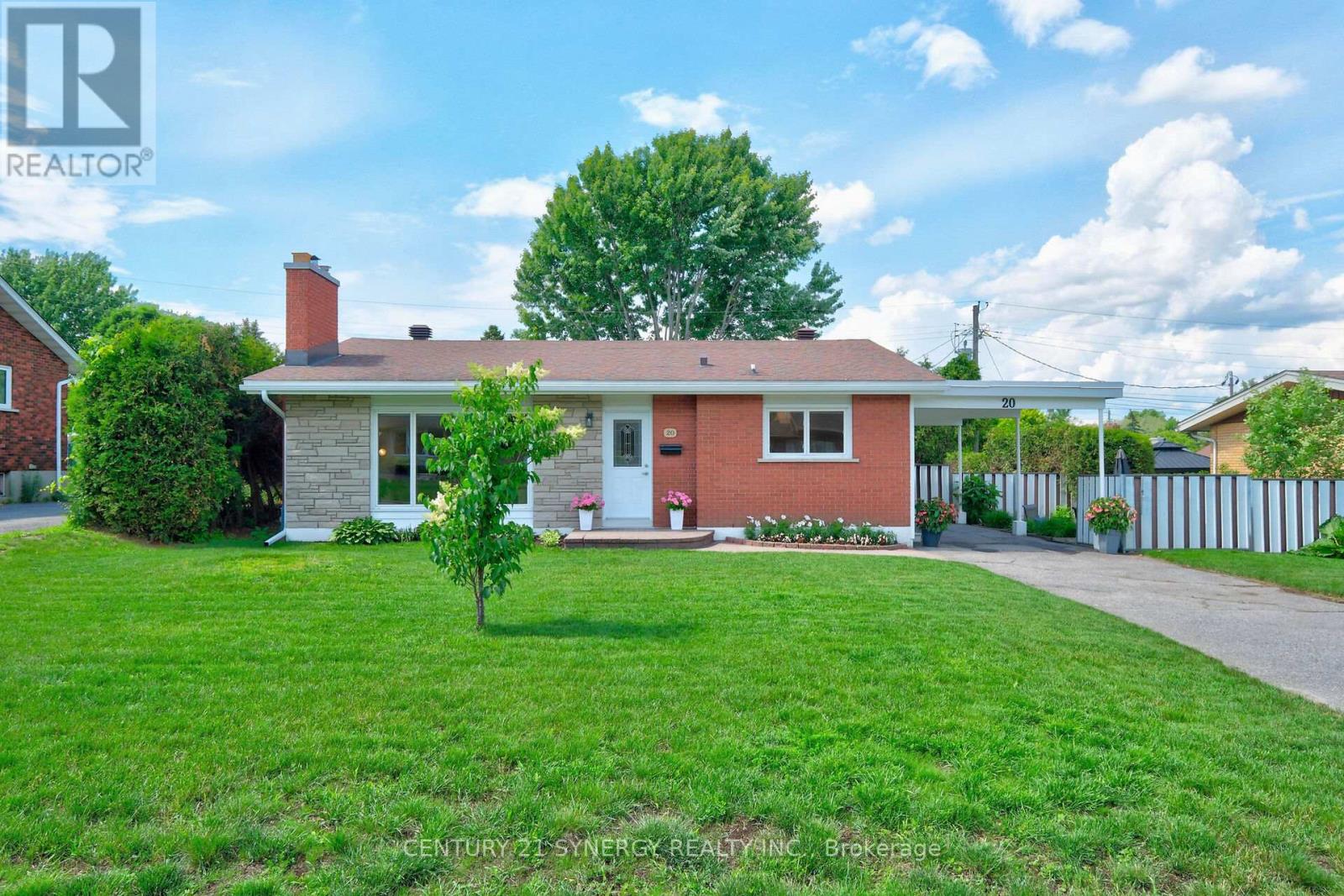 20 Sherry Lane, Ottawa, Ontario  K2G 3L6 - Photo 1 - X13467240