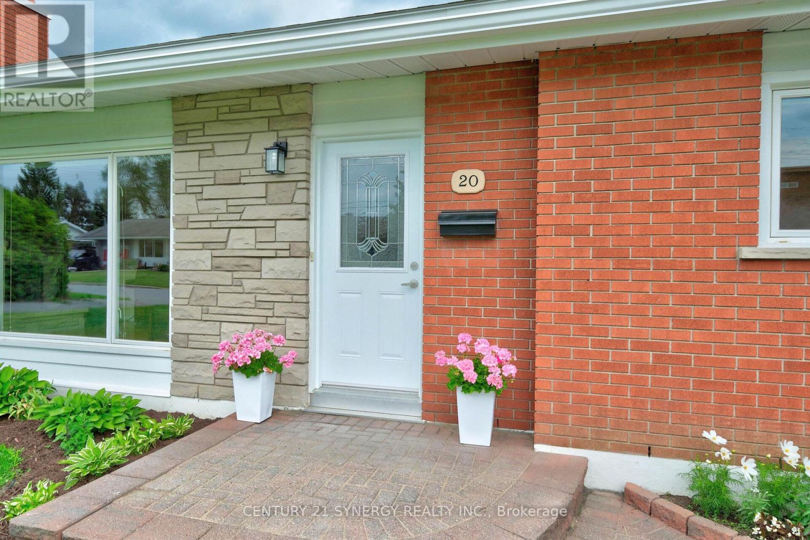 20 Sherry Lane, Ottawa, Ontario  K2G 3L6 - Photo 3 - X13467240