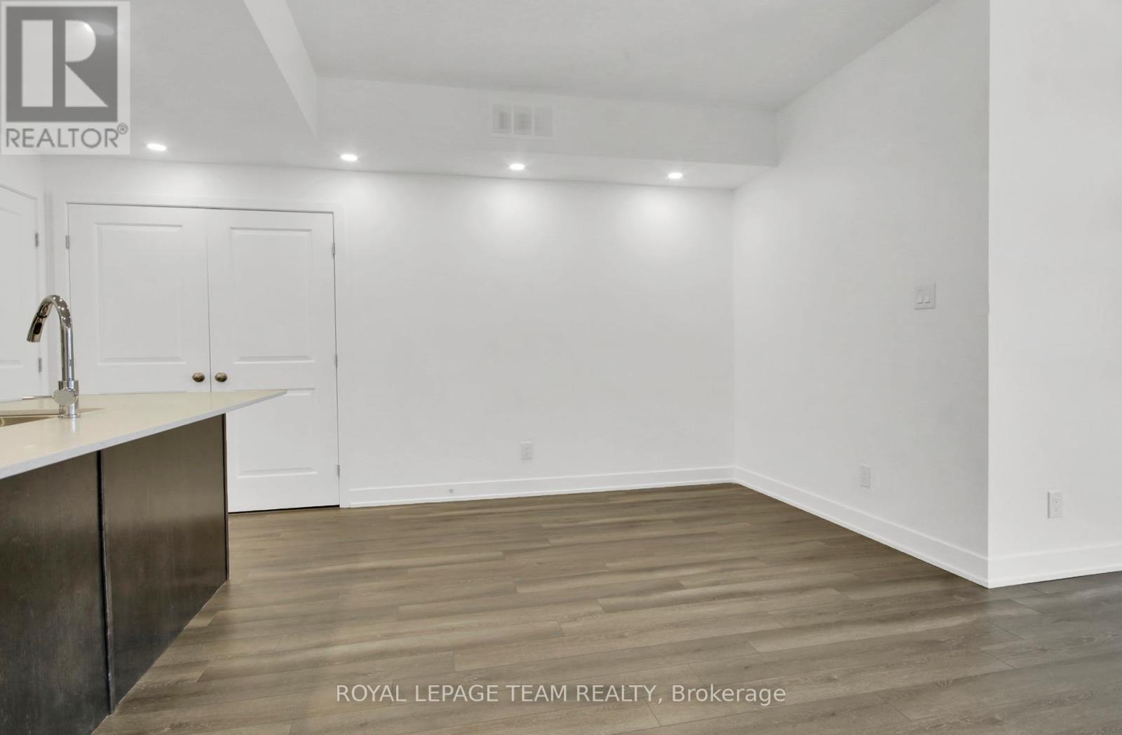 F - 320 Tulum Crescent, Ottawa, Ontario  K2S 0W1 - Photo 22 - X13467358