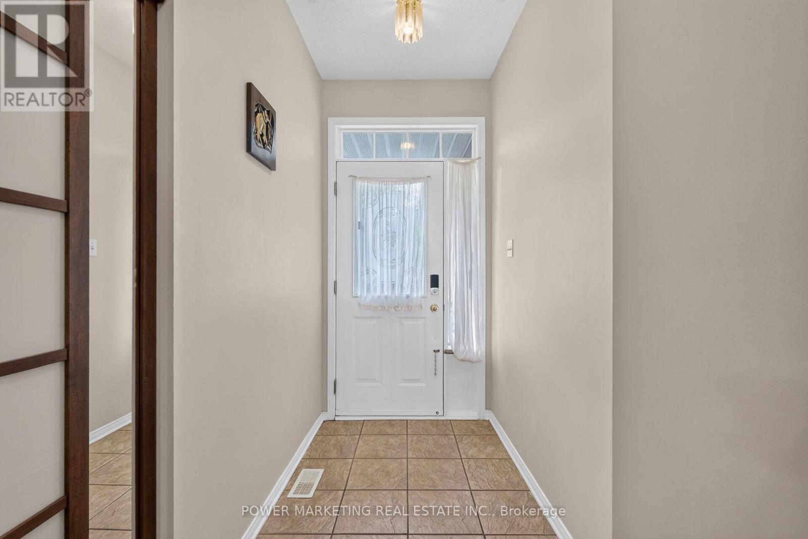 2165 Blue Willow Crescent, Ottawa, Ontario  K1W 1K7 - Photo 5 - X13467372