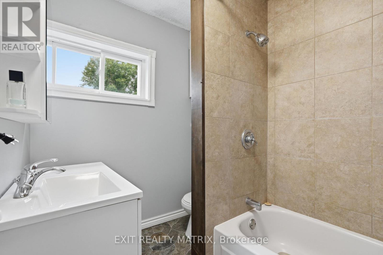 1320 St Joseph Road, Russell, Ontario  K0A 1W0 - Photo 22 - X13467600