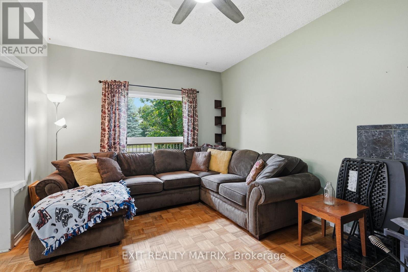 1320 St Joseph Road, Russell, Ontario  K0A 1W0 - Photo 5 - X13467600