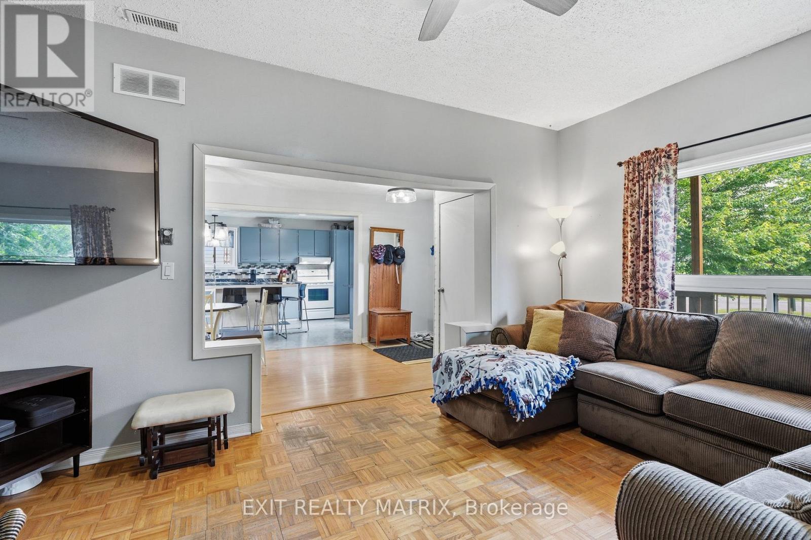 1320 St Joseph Road, Russell, Ontario  K0A 1W0 - Photo 6 - X13467600