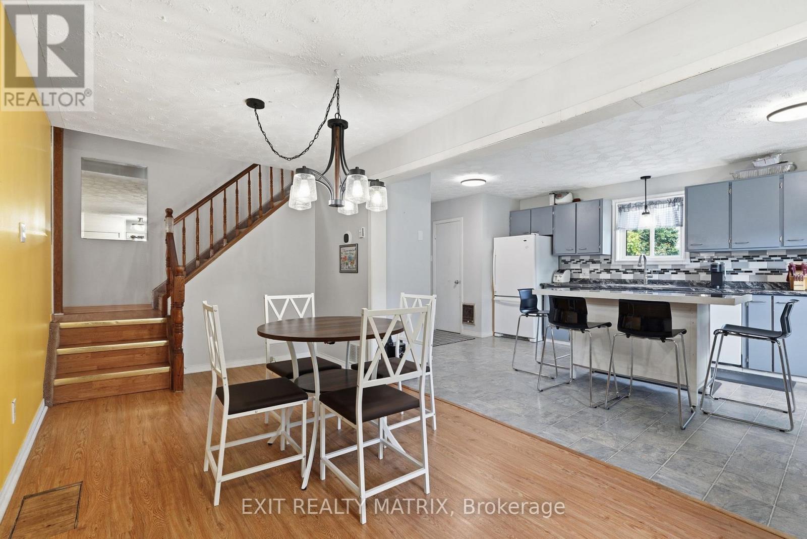 1320 St Joseph Road, Russell, Ontario  K0A 1W0 - Photo 7 - X13467600