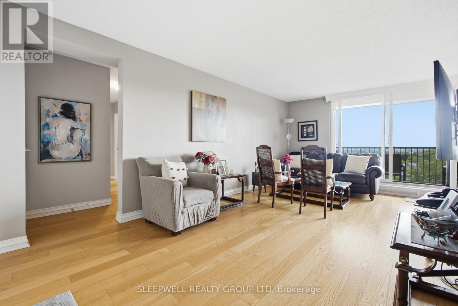 712 - 665 Bathgate Drive, Ottawa, Ontario  K1K 3Y4 - Photo 3 - X13467654