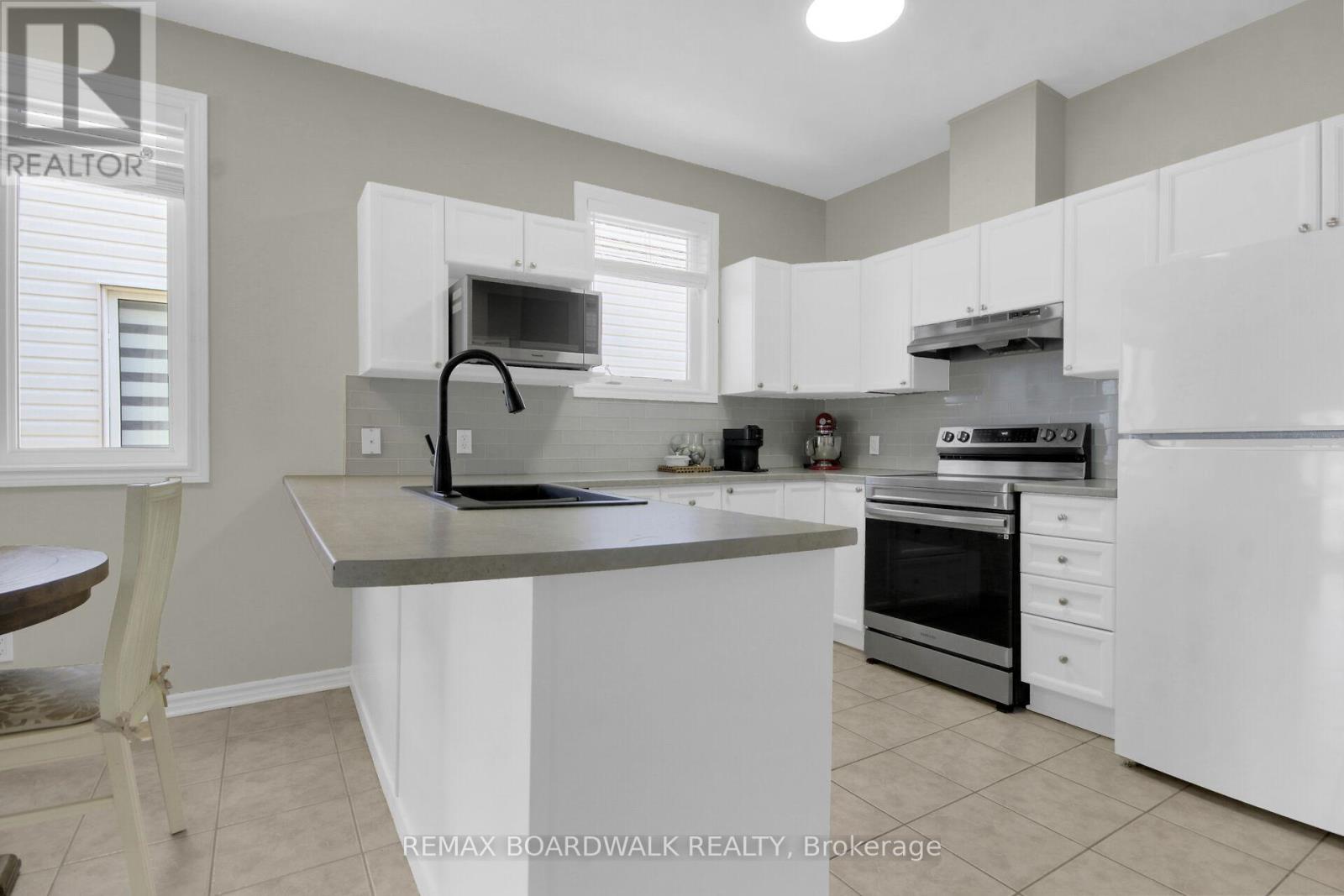 48 Maricona Way, Ottawa, Ontario  K2T 1H2 - Photo 20 - X13467674