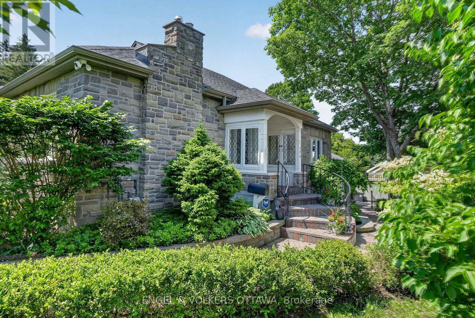 246 Mountbatten Avenue, Ottawa, Ontario  K1H 7L8 - Photo 3 - X13467812