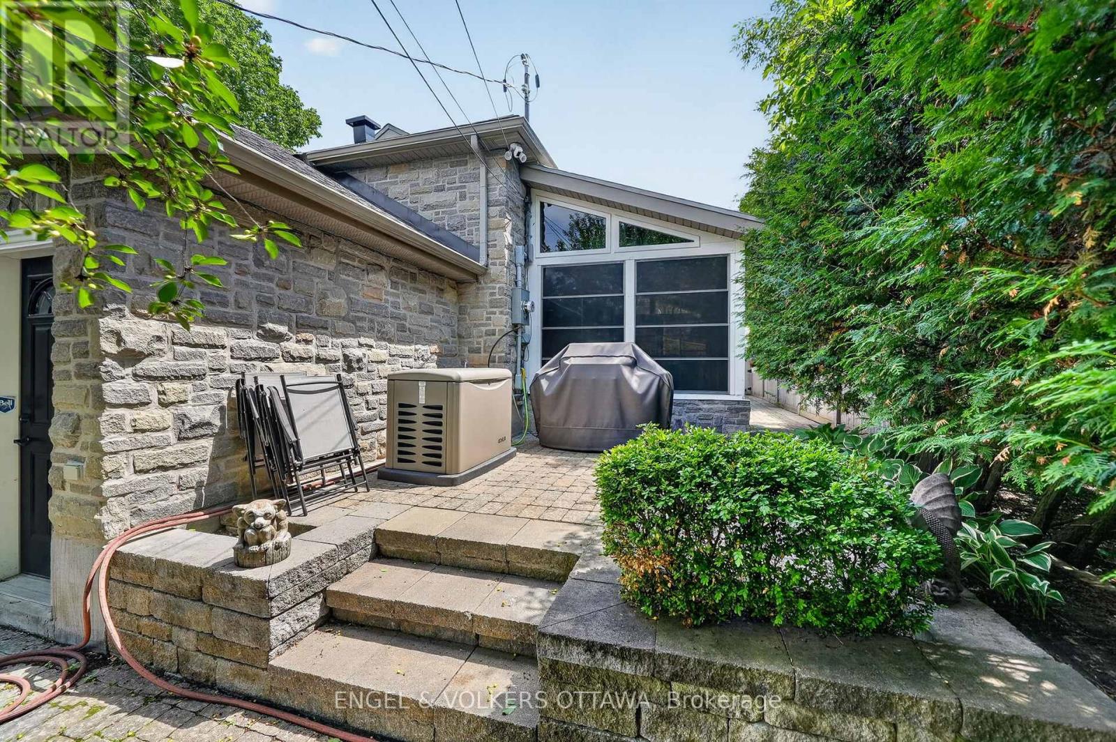 246 Mountbatten Avenue, Ottawa, Ontario  K1H 7L8 - Photo 38 - X13467812