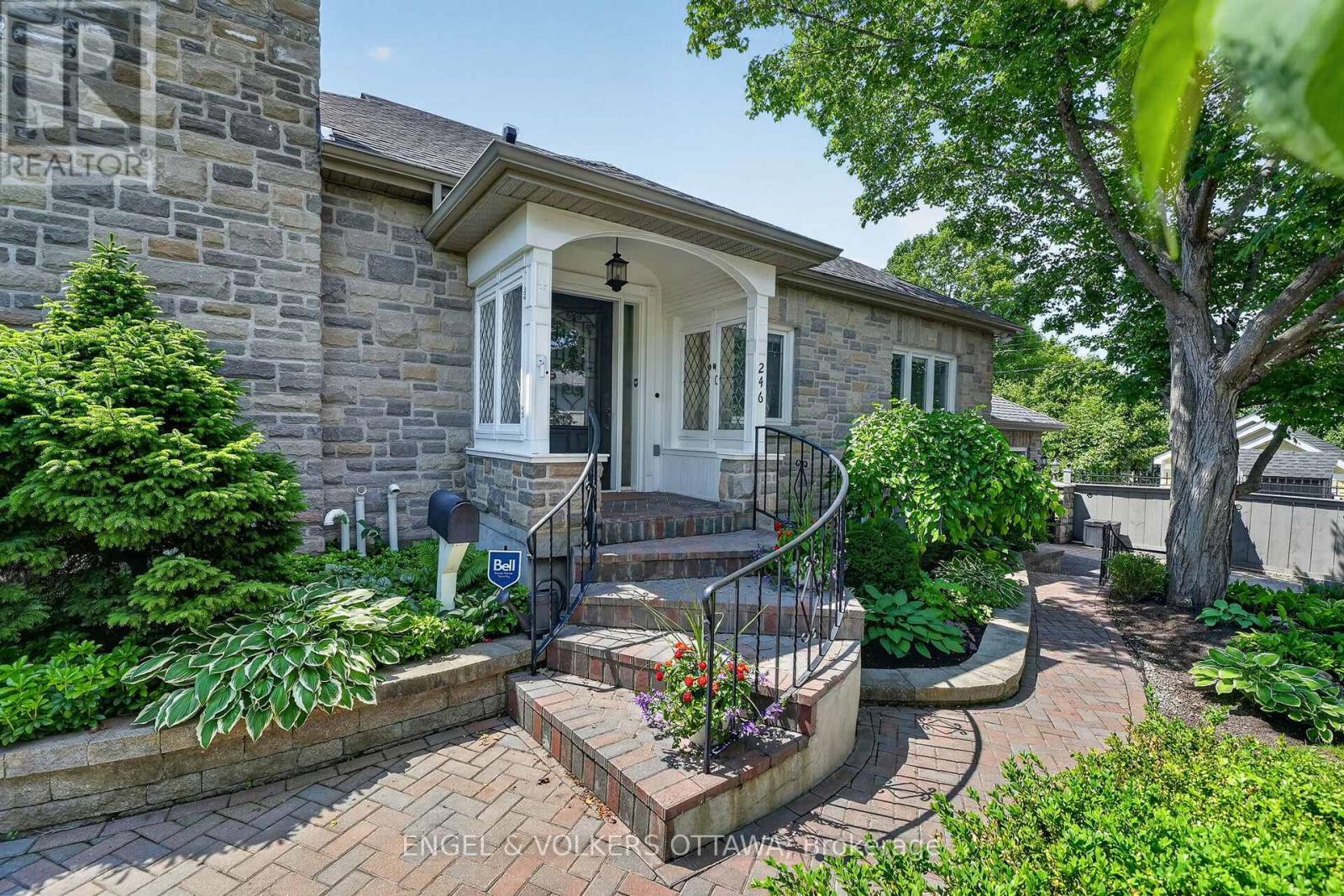 246 Mountbatten Avenue, Ottawa, Ontario  K1H 7L8 - Photo 4 - X13467812