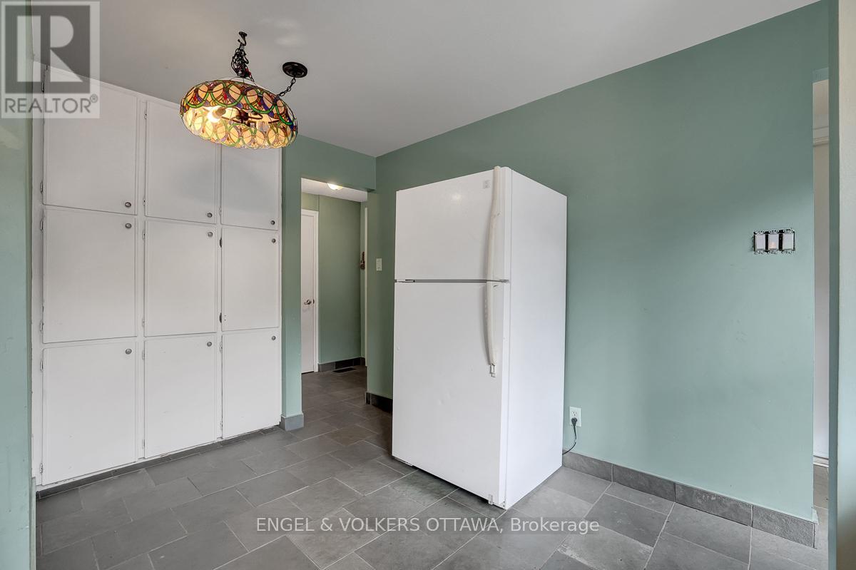 1844 Prestwick Drive, Ottawa, Ontario  K1E 2T3 - Photo 18 - X13467838