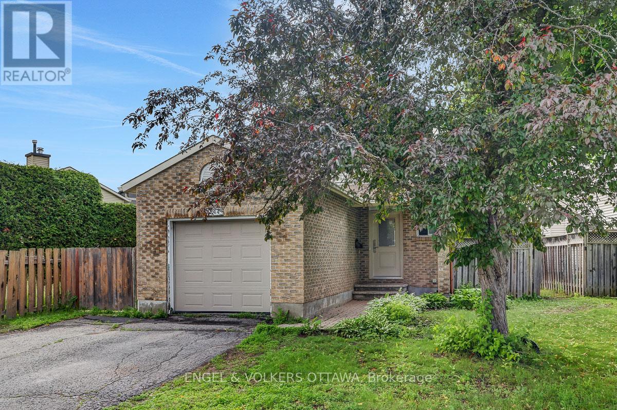 1844 Prestwick Drive, Ottawa, Ontario  K1E 2T3 - Photo 2 - X13467838