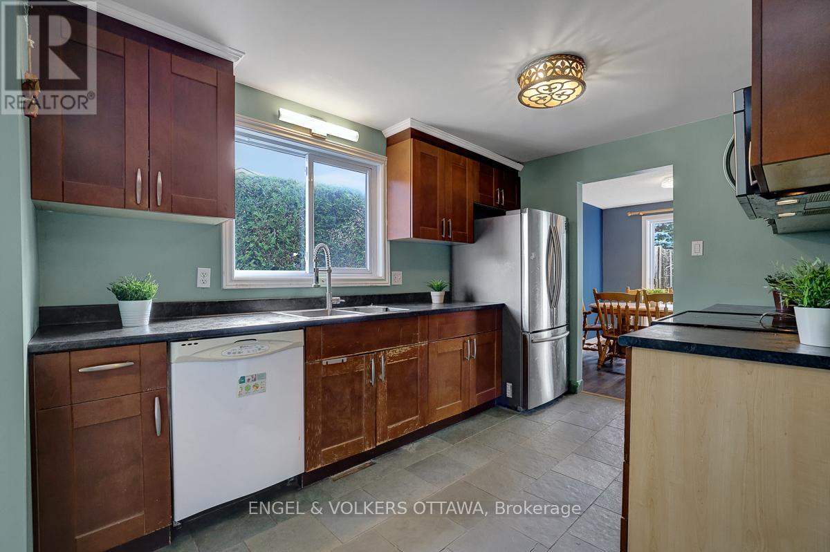 1844 Prestwick Drive, Ottawa, Ontario  K1E 2T3 - Photo 20 - X13467838