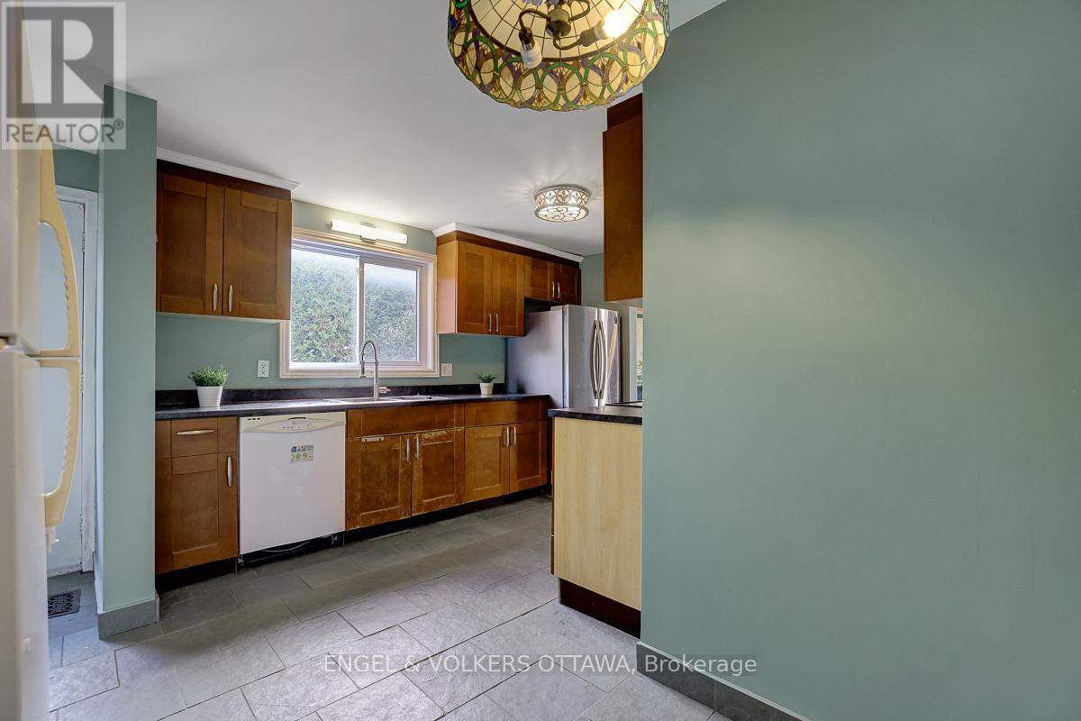 1844 Prestwick Drive, Ottawa, Ontario  K1E 2T3 - Photo 21 - X13467838