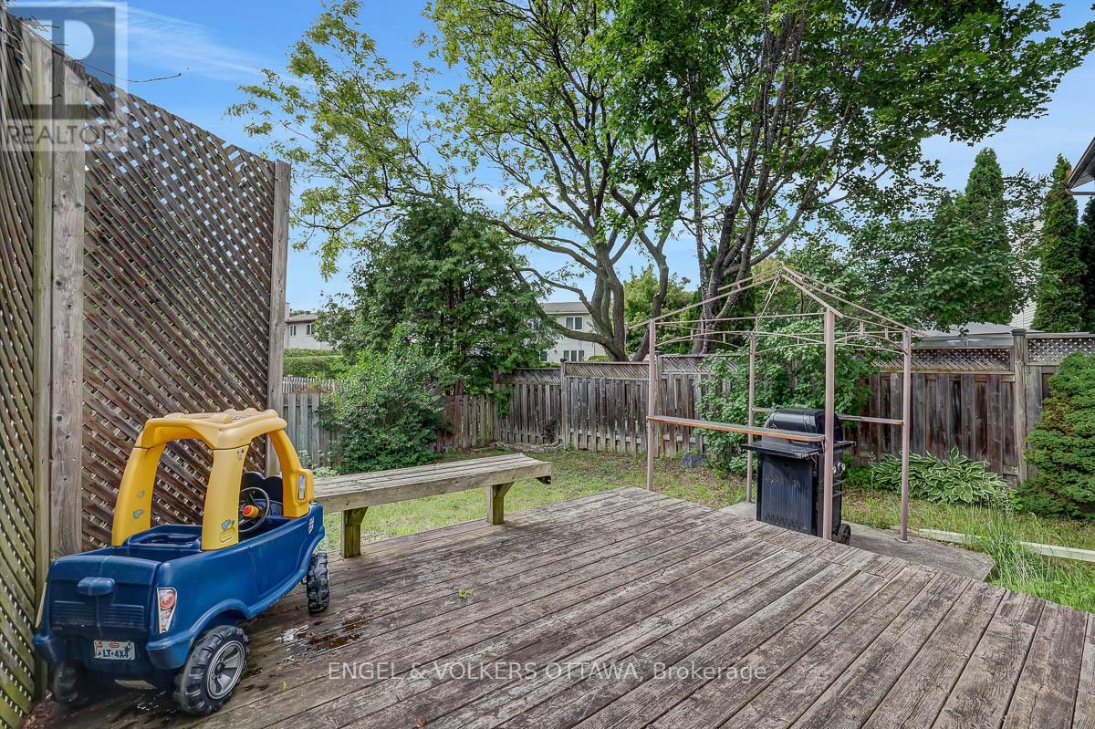 1844 Prestwick Drive, Ottawa, Ontario  K1E 2T3 - Photo 40 - X13467838