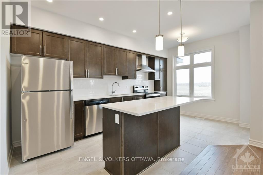 18 Verglas Lane, Ottawa, Ontario  K1W 0P5 - Photo 5 - X13467882