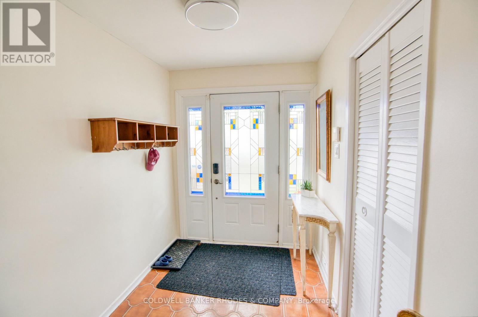1430 Edgecliffe Avenue, Ottawa, Ontario  K1Z 8G1 - Photo 3 - X13467962